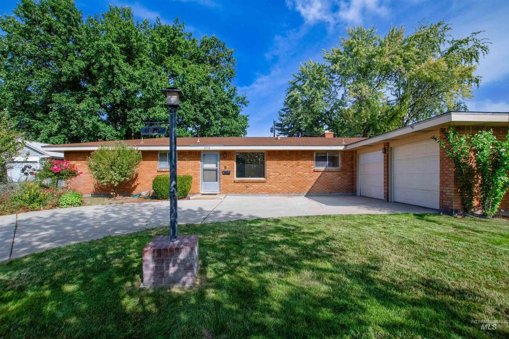 2716 N Redway Road, Boise