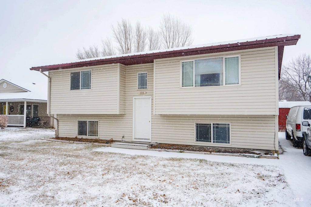 1715 Almo Ave, Burley