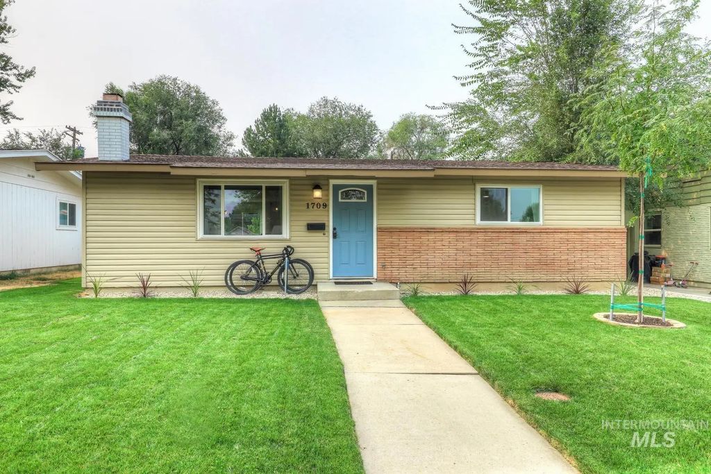 1709 S Abbs, Boise