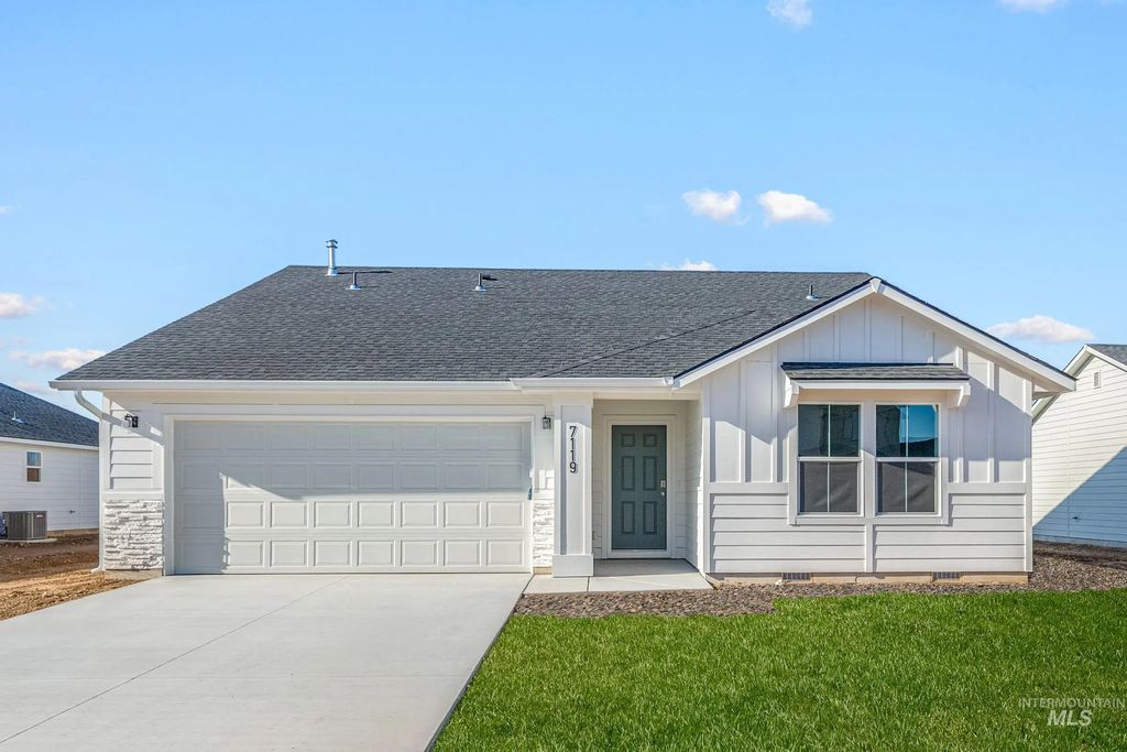 4492 S Amsterdam Ave, Nampa