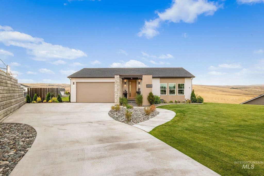 2222 Deer Pointe Drive, Clarkston