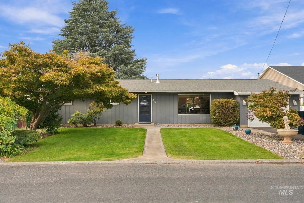 613 Vista Ave, Lewiston