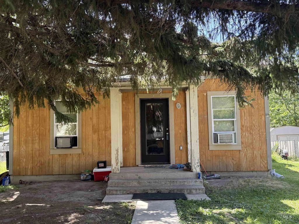 415 N Birch St, Shoshone