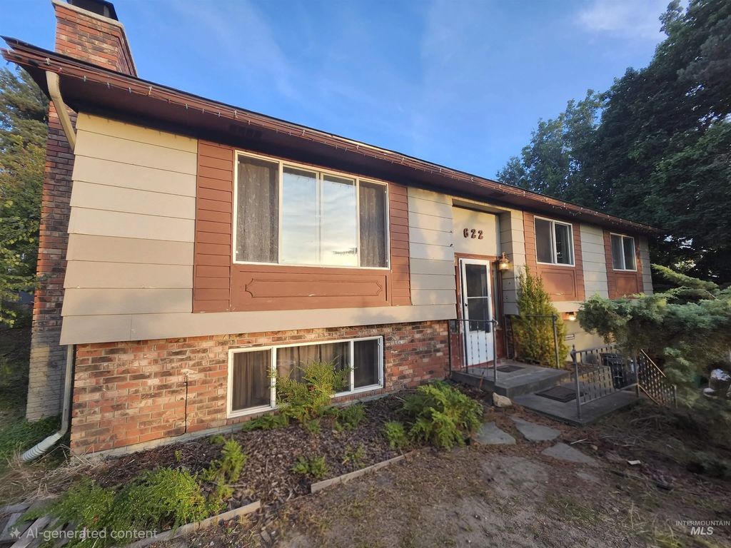 622 Indian Hills Dr, Moscow
