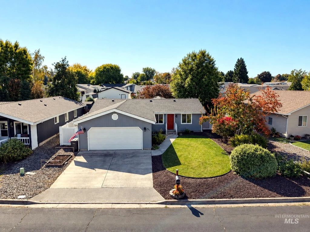 830 Tamarack Dr., Lewiston