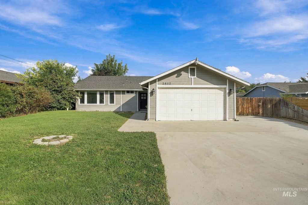 2512 W Flamingo Ave, Nampa