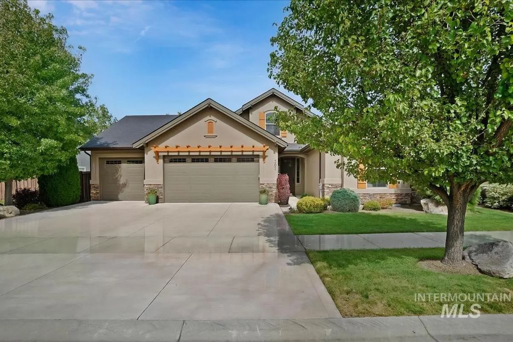 302 W Heston Dr, Meridian