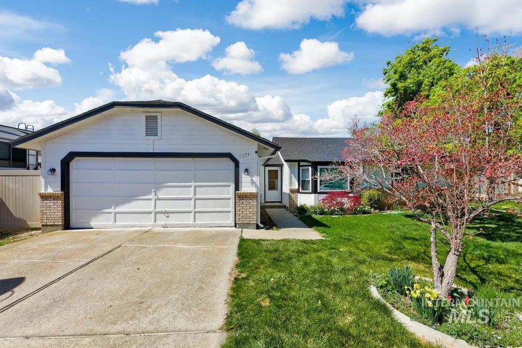 2631 N Aster Ave, Boise