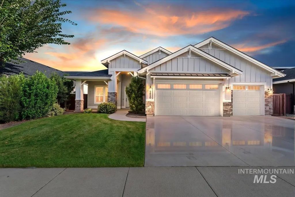 4450 W Lost Rapids Dr, Meridian