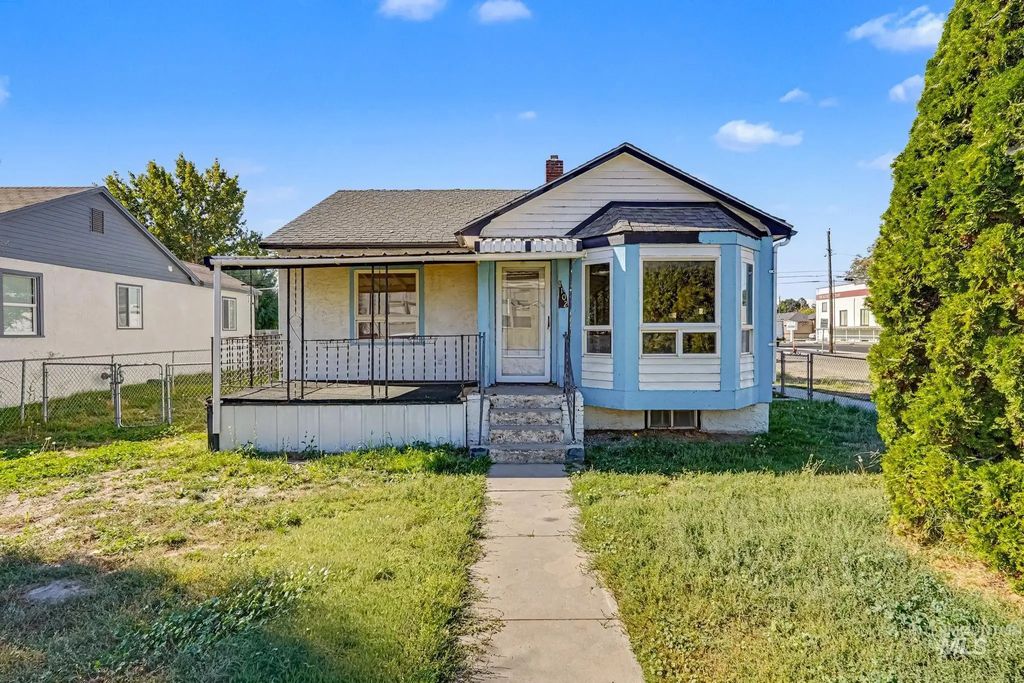 1102 E Denver St., Caldwell