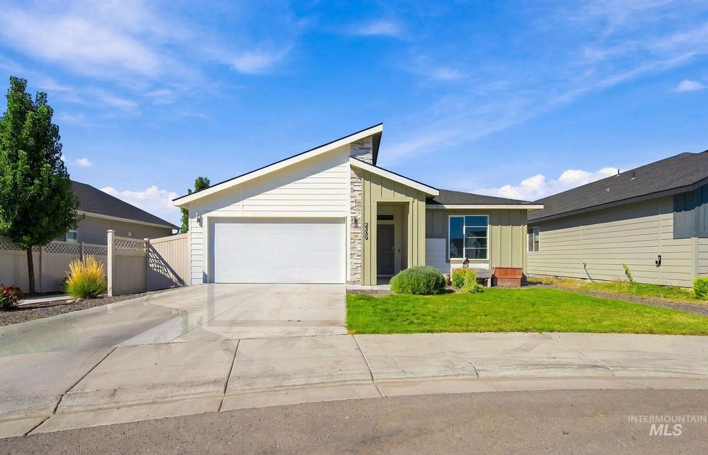 2359 N Thistle Dr, Kuna