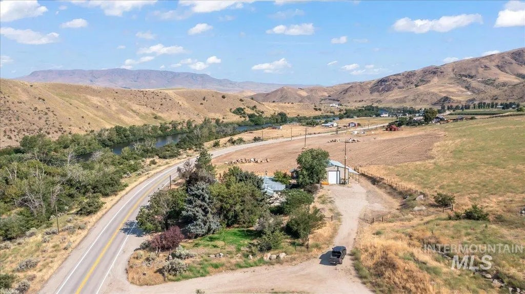 11980 N Highway 52, Horseshoe Bend