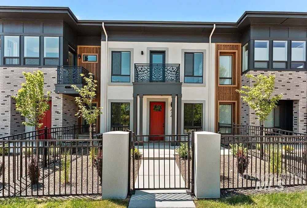 349 E Lombard Ln, Eagle