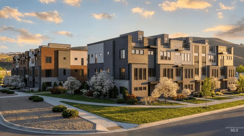 3694 E Warm Springs Ave, Boise
