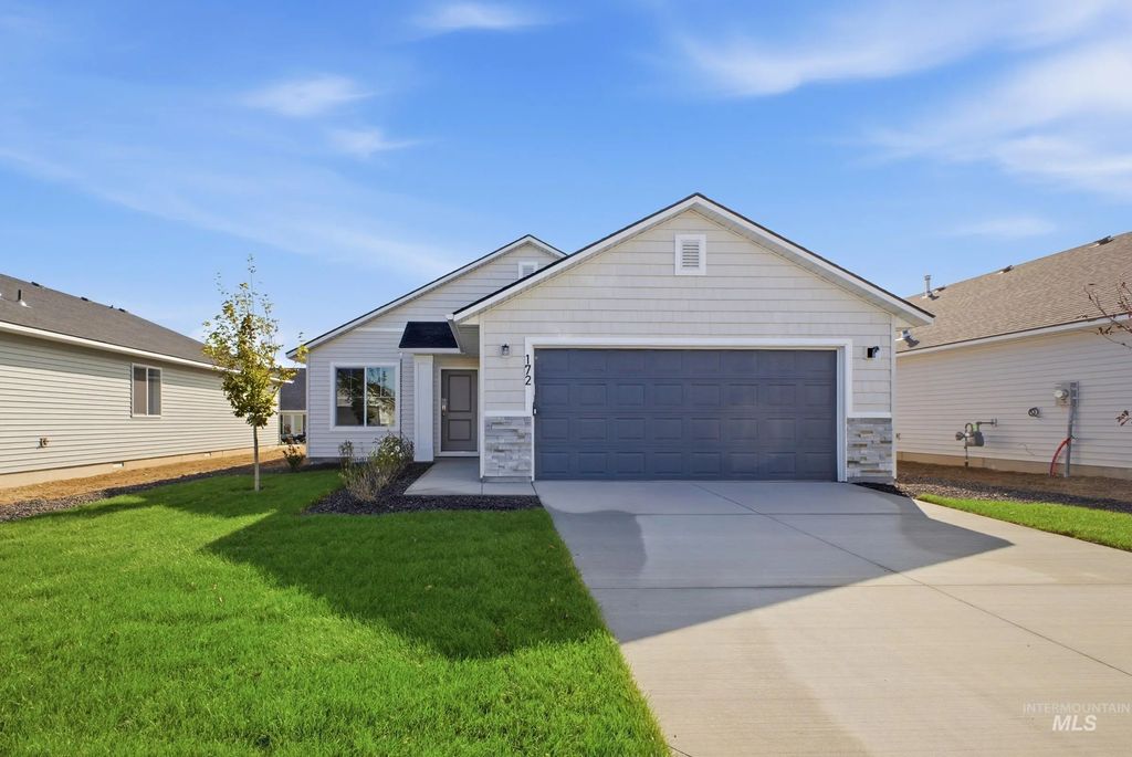 172 N Tideberry Ave, Kuna