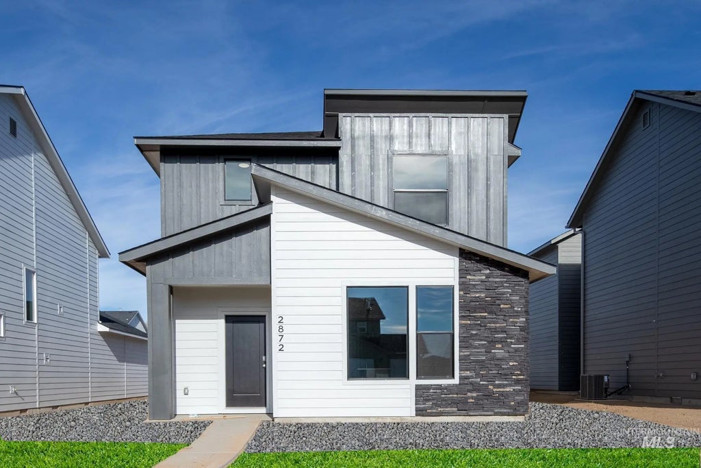 2872 E Boulder Basin Dr, Kuna