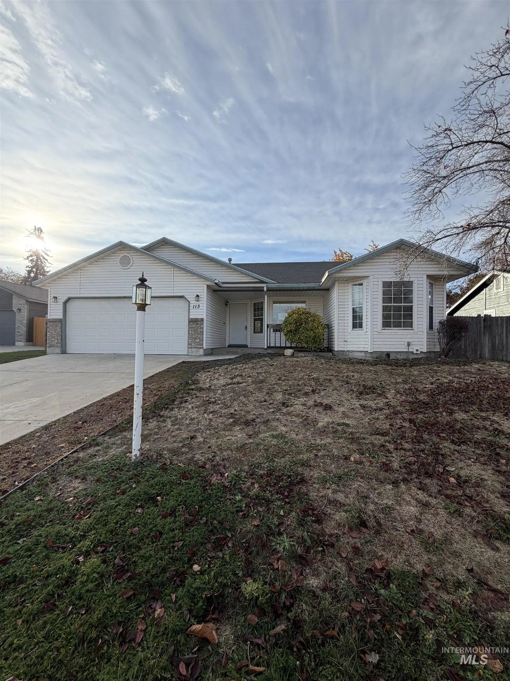 113 W Woodbury Dr, Meridian