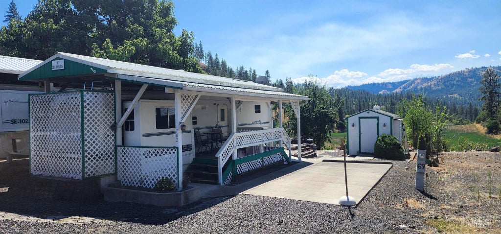 102 Chief Lawyer St, Kamiah