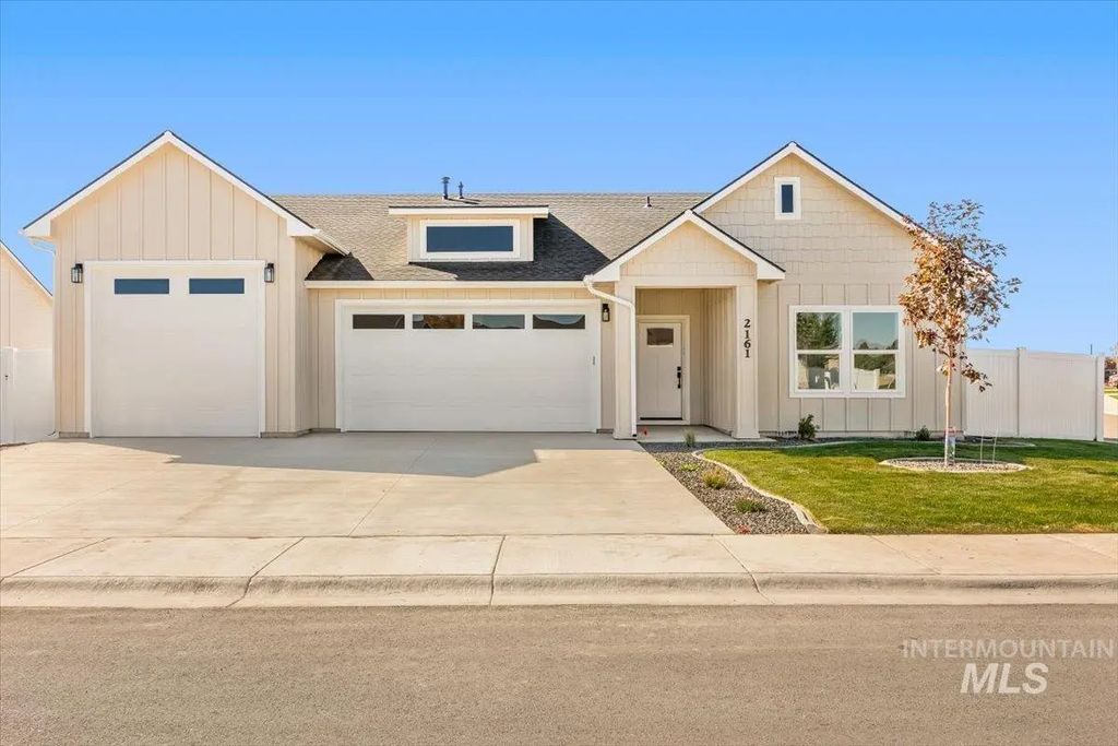 2176 Austin, Fruitland