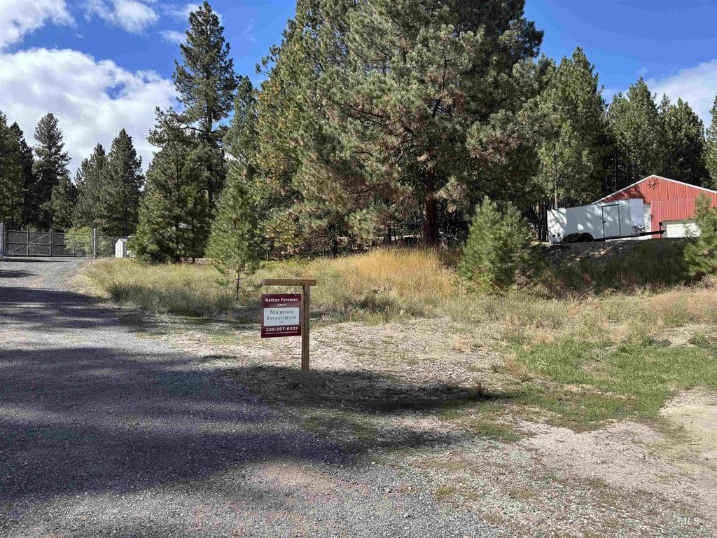 107 N Cabarton Rd Lots #10,9,8,7, Cascade