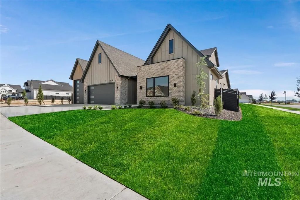 2134 N Buhrstone Ave, Eagle