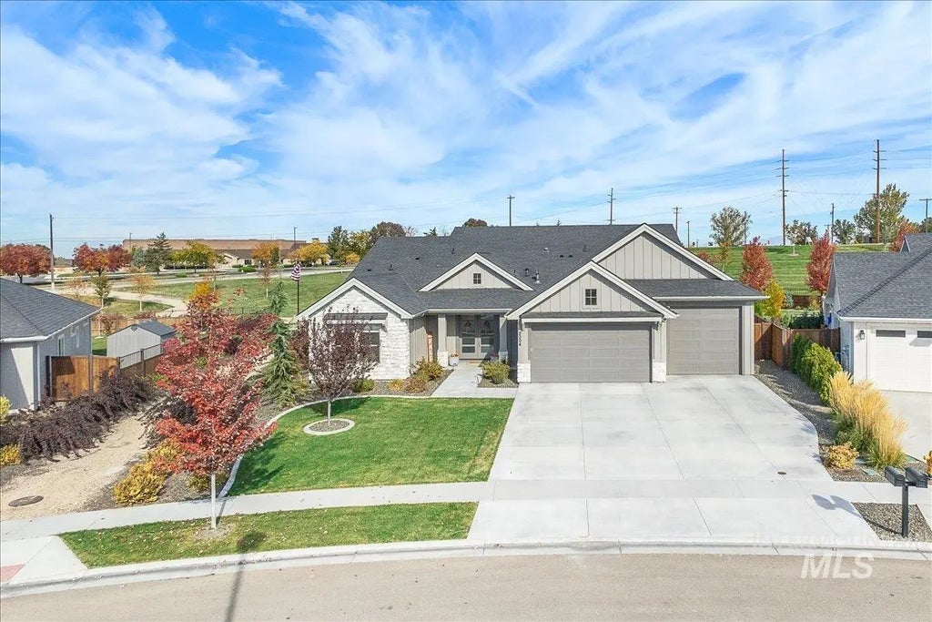 2304 S Pelion Drive, Nampa