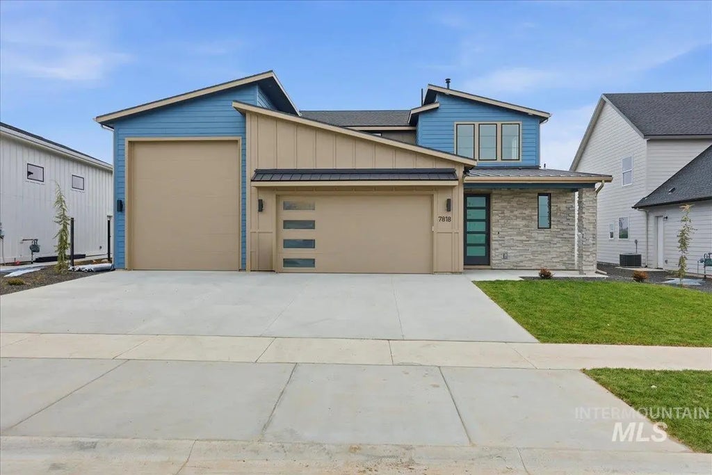 7818 Flathead Lake St, Eagle