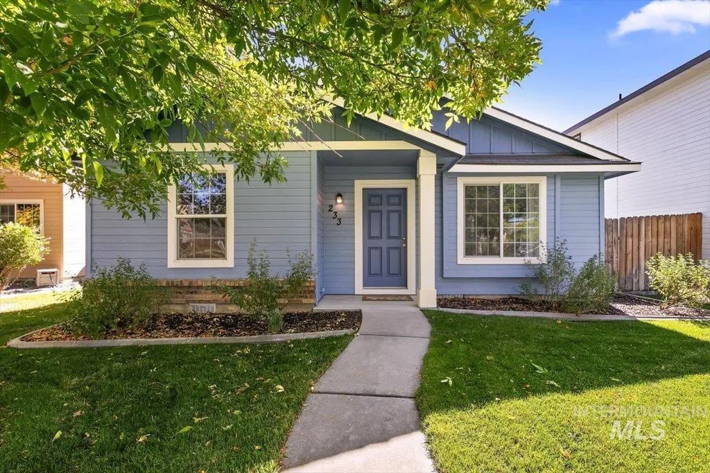 233 W Lava Falls Dr, Meridian