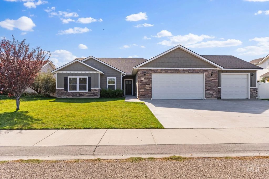 1111 Bell Lane, Kimberly