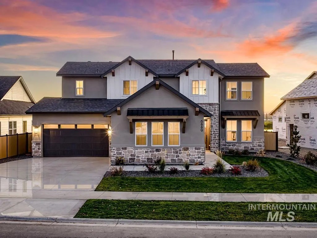 6774 Saddle Bred Way, Star