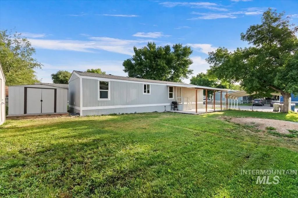 907 Round Valley St, Nampa