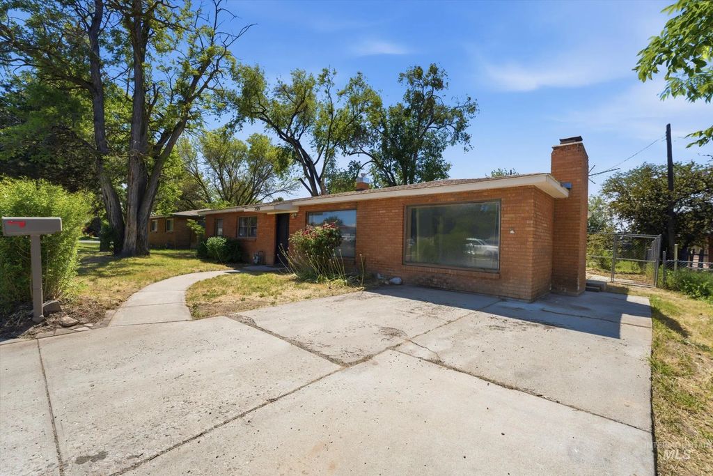 2519 S Vista Ave, Boise