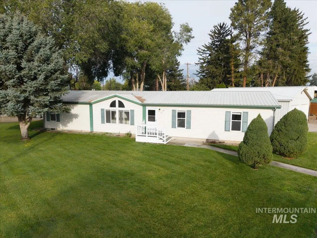 670 E Garfield, Glenns Ferry