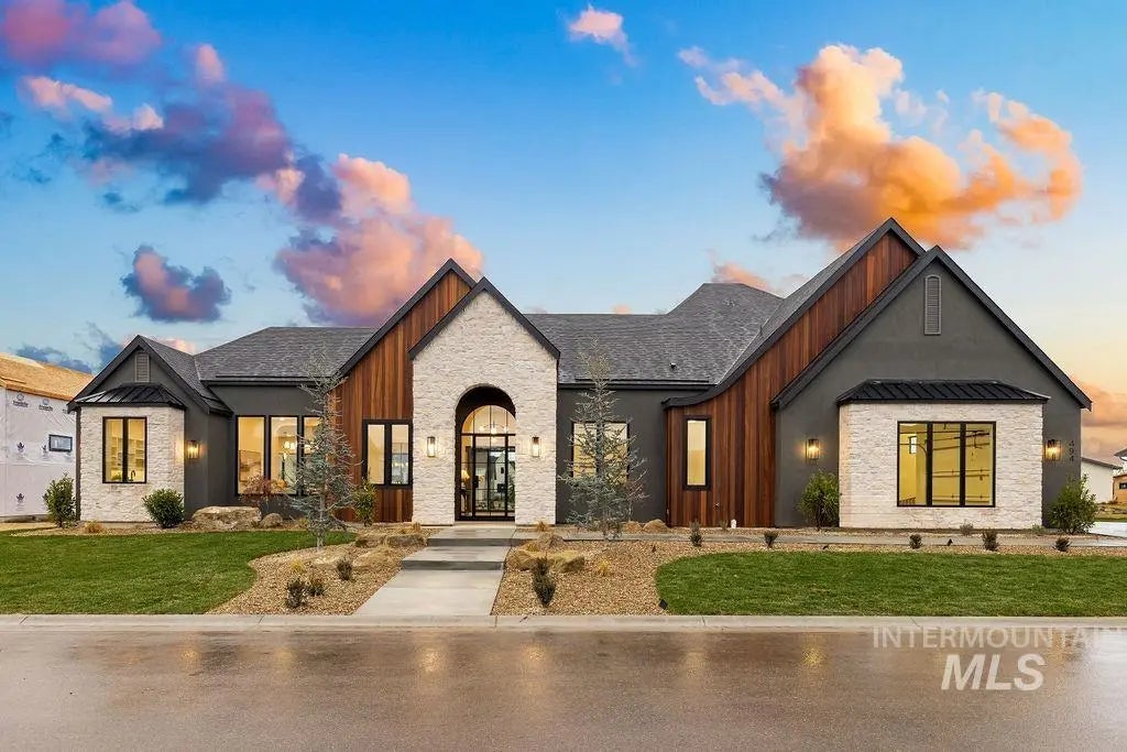 494 Century Ave, Middleton