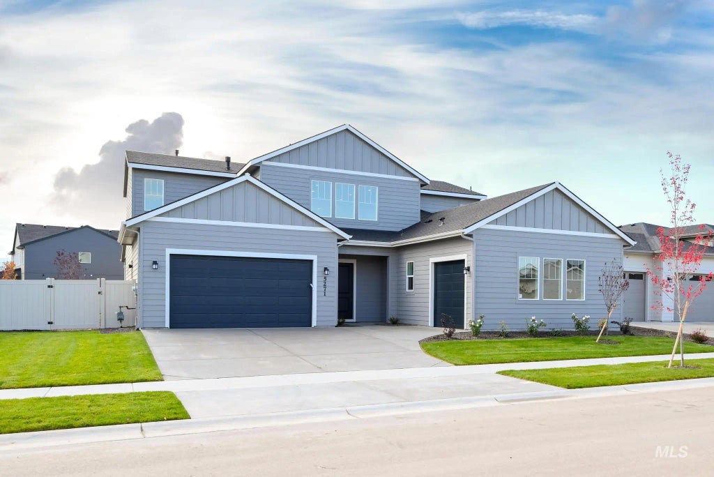 9044 W Purple Martin St, Star