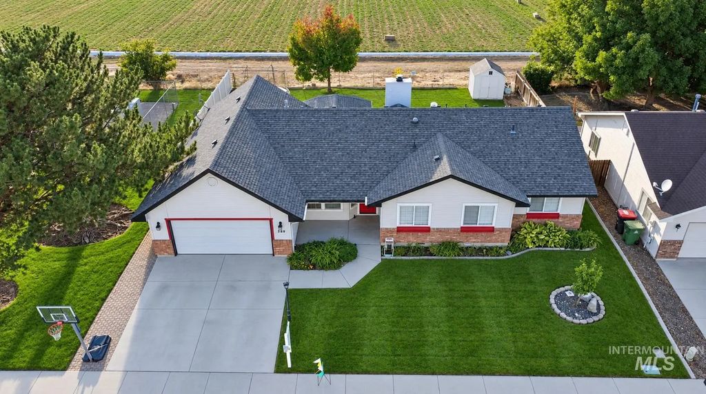 349 S Lodestone Ave, Meridian