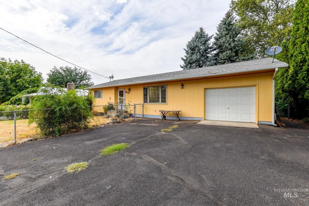 1829 Powers Ave., Lewiston
