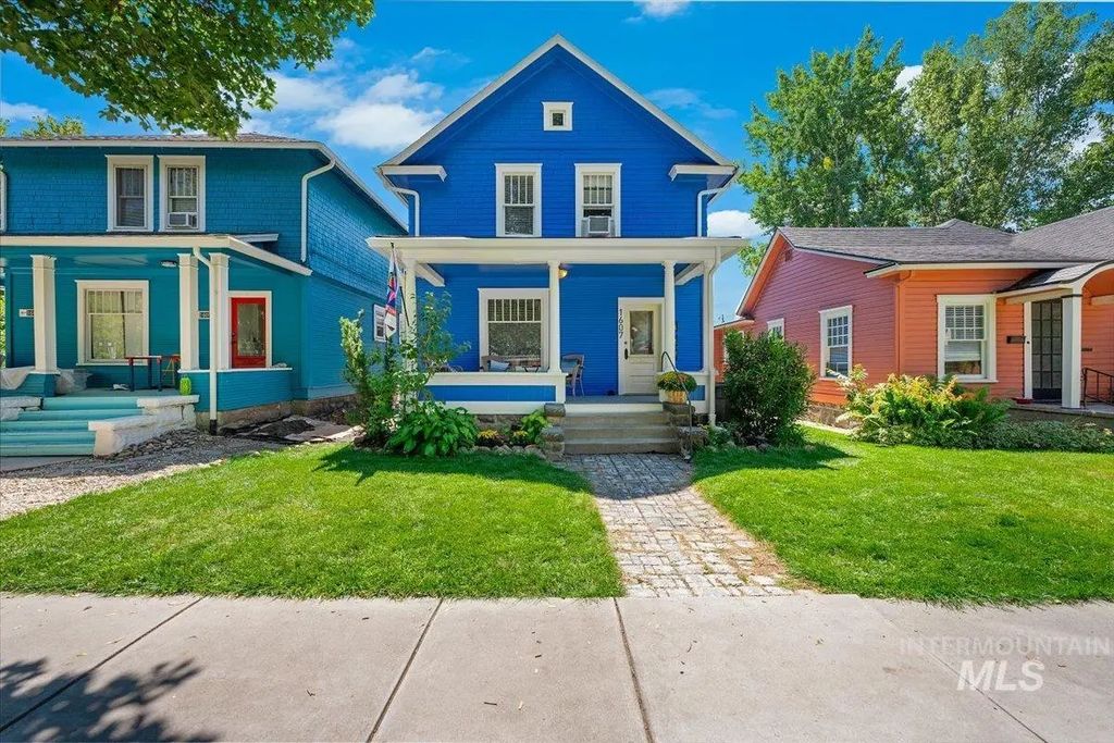 1607 W Resseguie, Boise
