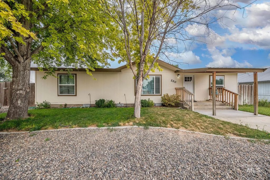 220 Oak St., Vale