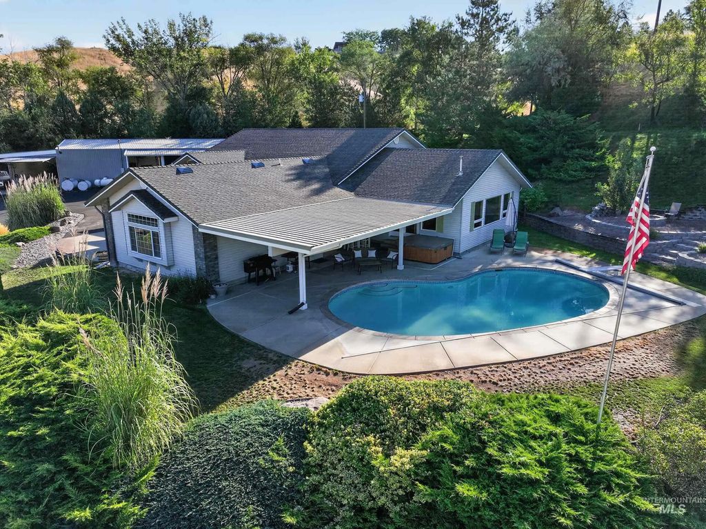 5540 Finley Rd, Fruitland