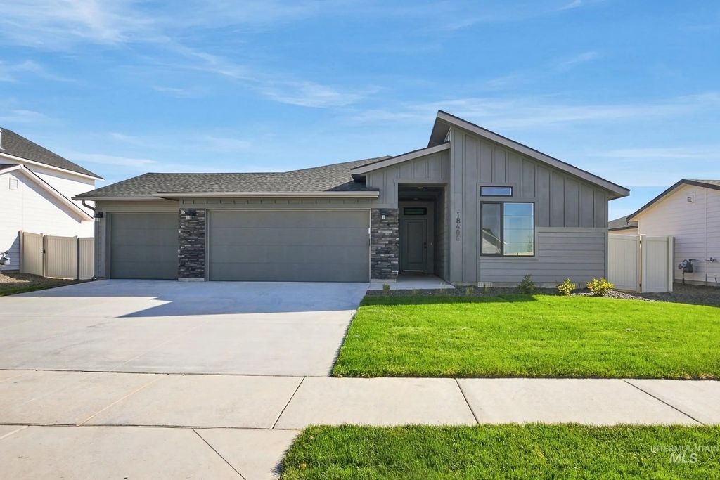 18406 N Calla Lily Ave, Nampa