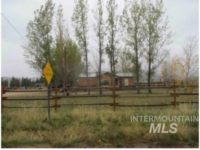 200 E Prairie Road, Prairie