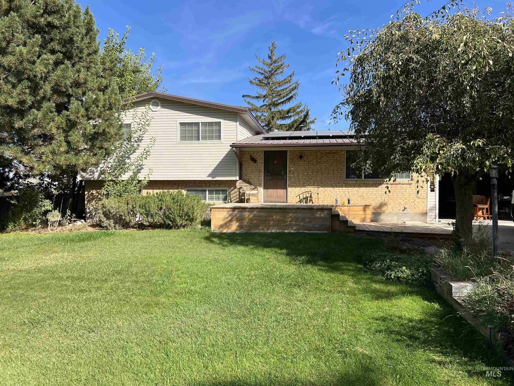 186 Clear Spring Dr, Twin Falls