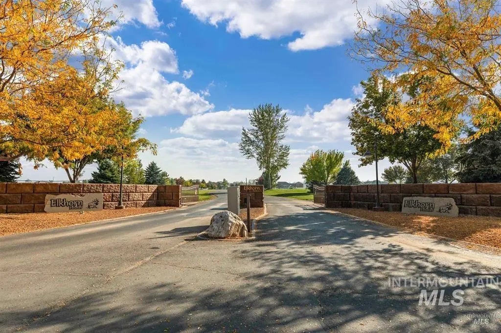 2533 E 3759, Twin Falls