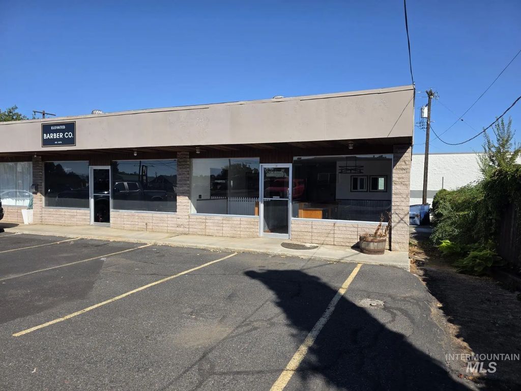 145 Thain Rd. #suite F, Lewiston