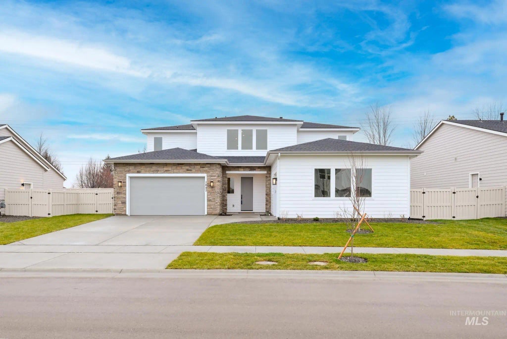 1247 W Osceola St, Middleton