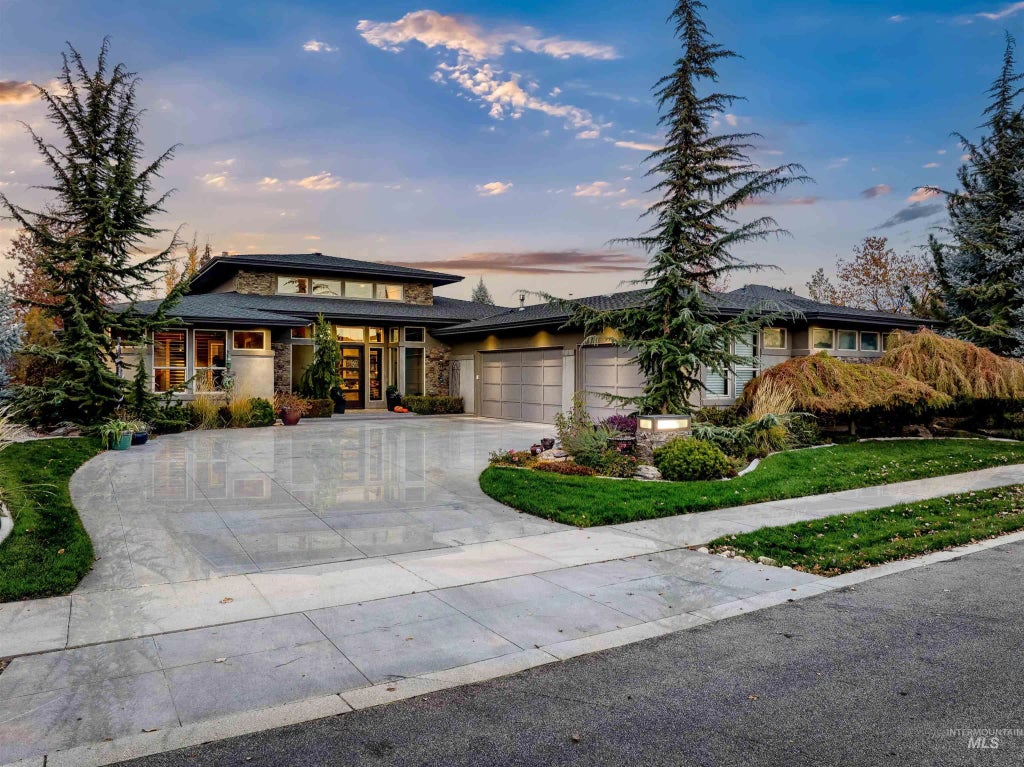 524 E Lakebrook Ln, Eagle