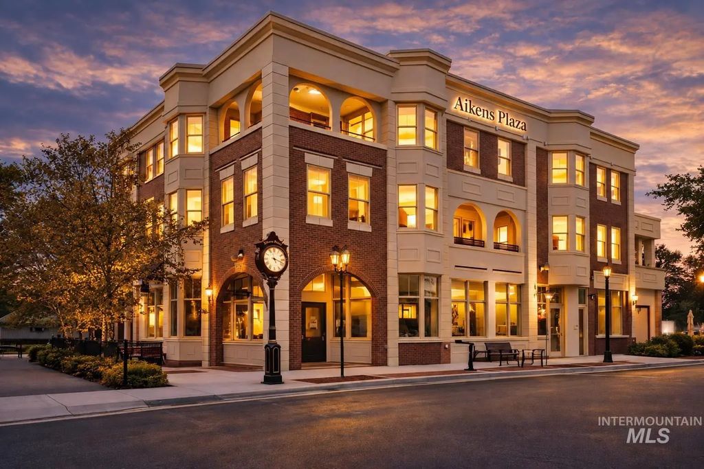 79 E Aikens Street #202, Eagle