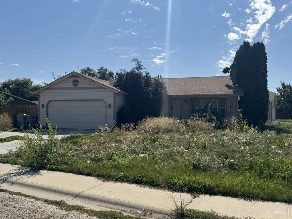 2425 Sagittarius Dr, Nampa