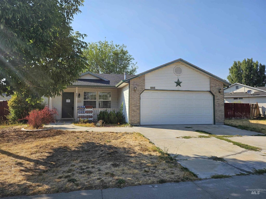 885 Partridge Dr, Mountain Home